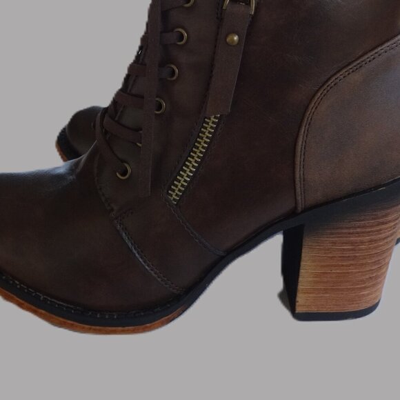 Pierre Dumas Ravenna, women's 8M  two tone brown lace up zip up boots, 2" heels - Picture 16 of 16